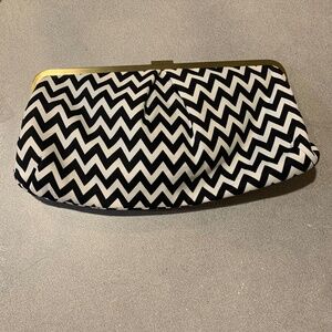 NWT Tamara Black/White Clutch Handbag